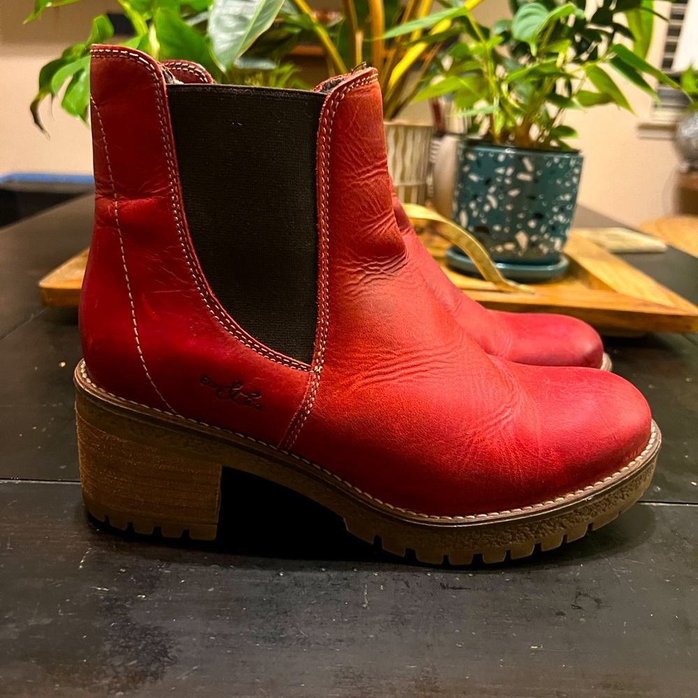 Bos&Co Red ankle boots